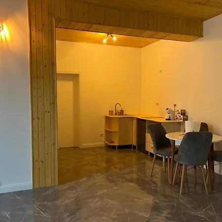Alex's House Semesterbostad *